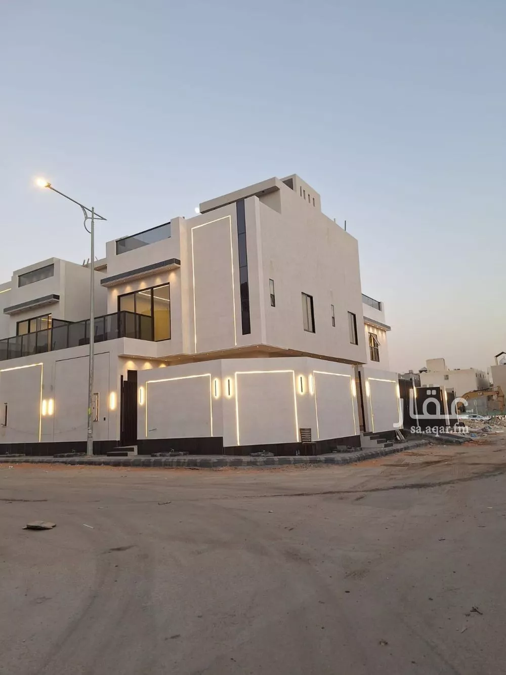 فيلا للبيع في شارع جبل ازيد, حي العارض, مدينة الرياض, منطقة الرياض 1 صورة