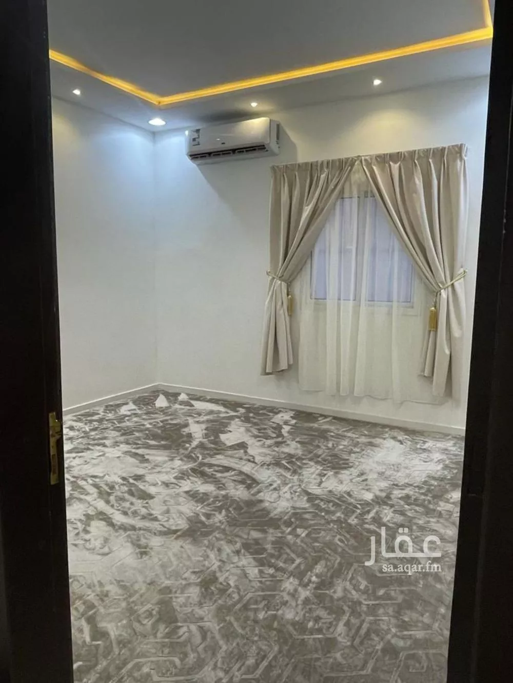 فيلا للبيع في شارع السيد عبدالله شطا, حي بدر, مدينة الرياض, منطقة الرياض 1 صورة