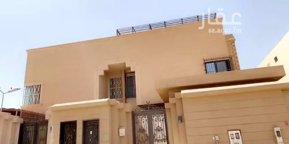 فيلا للبيع في شارع الدمام الفرعي, حي الشهداء, مدينة الرياض, منطقة الرياض 1 صورة