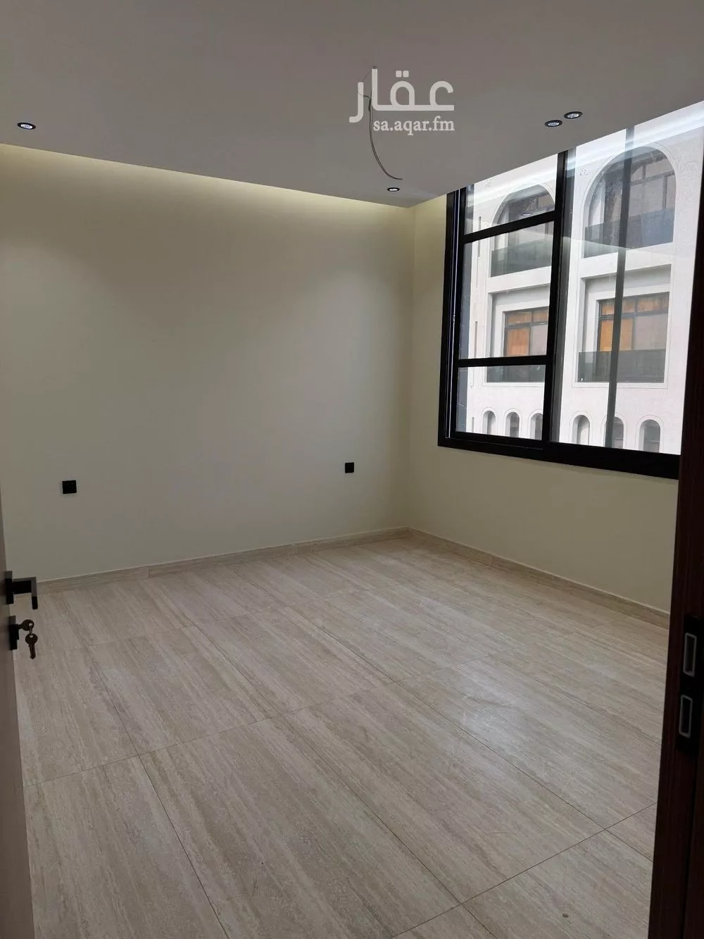 شقة للبيع في شارع احمد بن شيخان, حي الروضة, مدينة جدة, منطقة مكة المكرمة 1 صورة