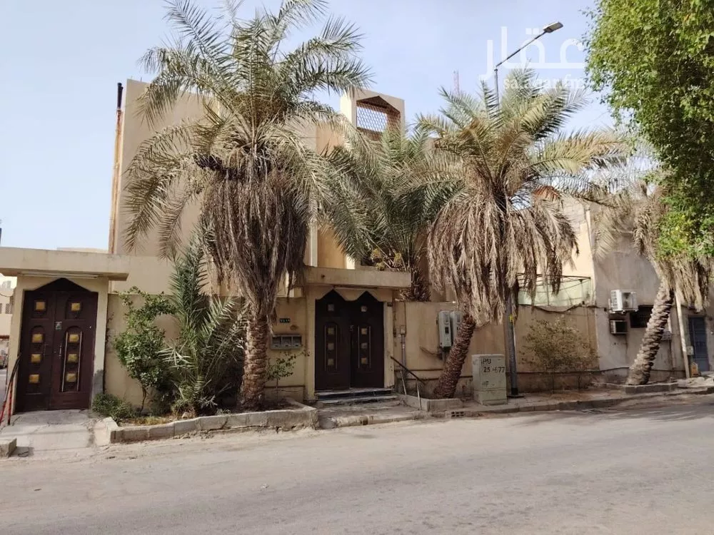 فيلا للبيع في شارع احمد تيمور, حي العمل, مدينة الرياض, منطقة الرياض 1 صورة