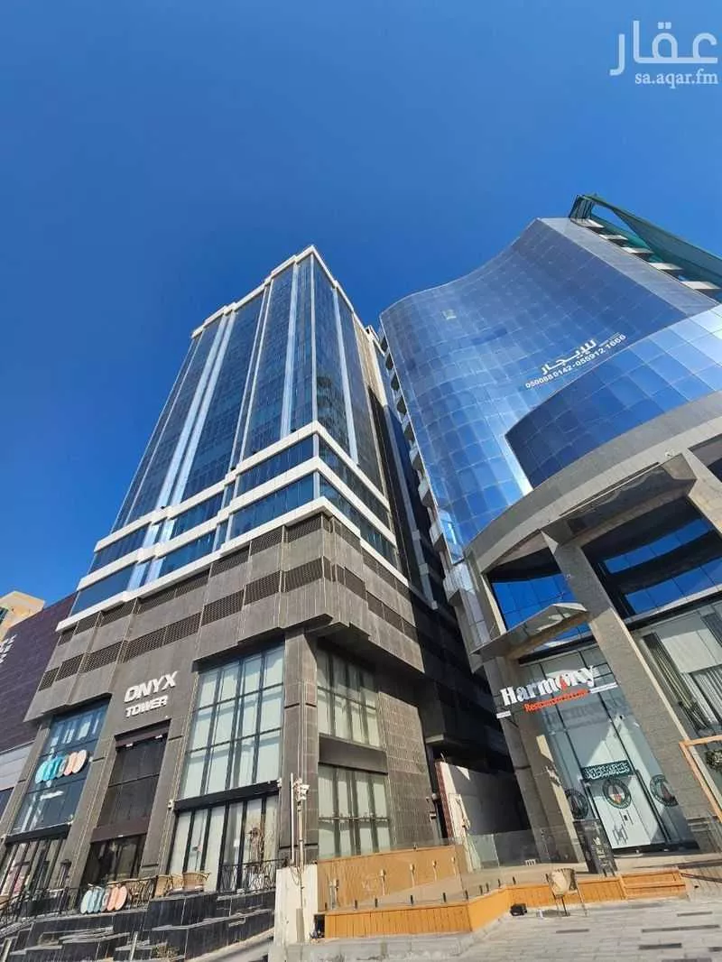 مكتب تجاري للإيجار في شارع 2 اليرموك, حي الكورنيش, مدينة الخبر, المنطقة الشرقية 1 صورة