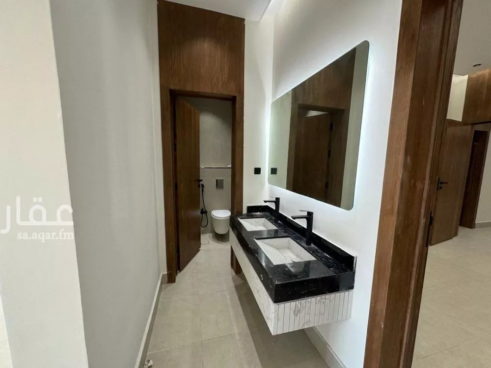 دور للبيع في شارع ثابت الكوفي, حي طويق, مدينة الرياض, منطقة الرياض 1 صورة