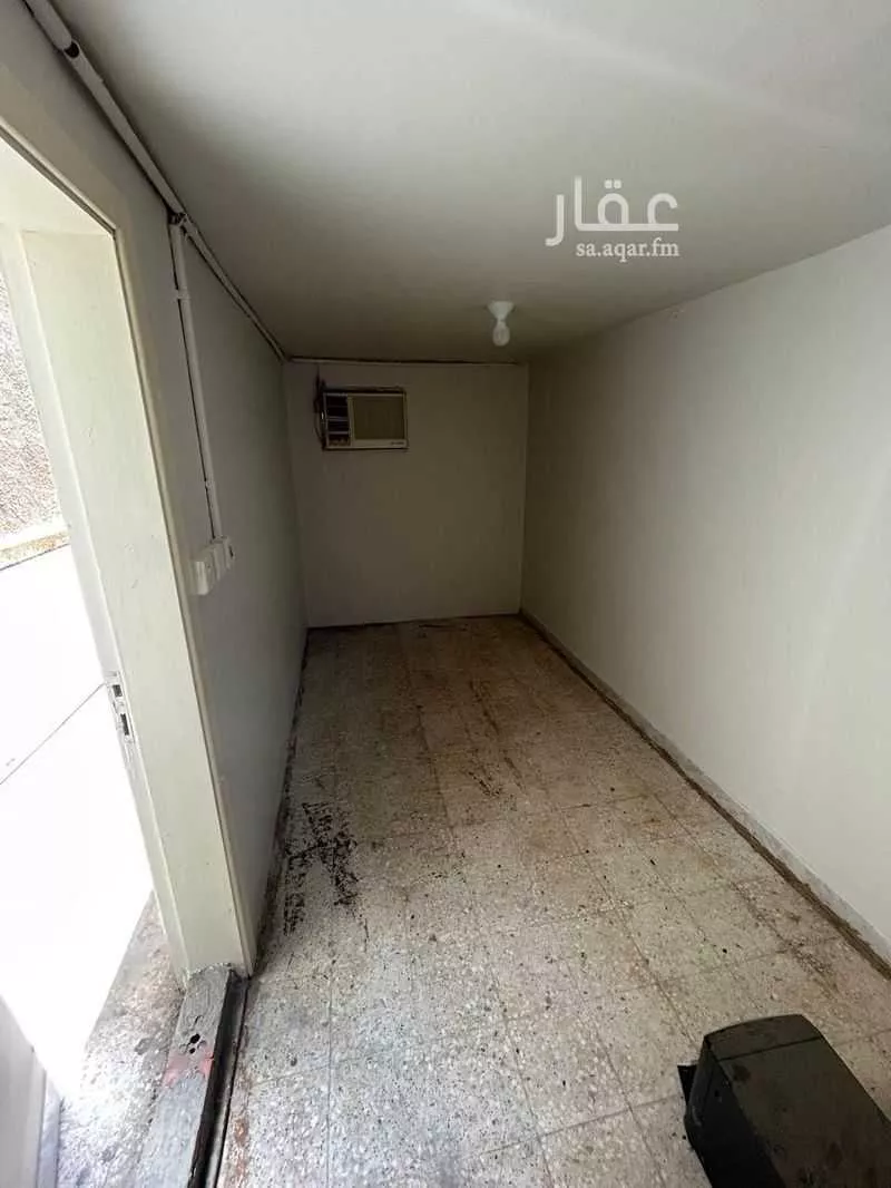 غرفة للإيجار في شارع حنيفة ابو حزيم, حي النزهة, مدينة جدة, منطقة مكة المكرمة 1 صورة
