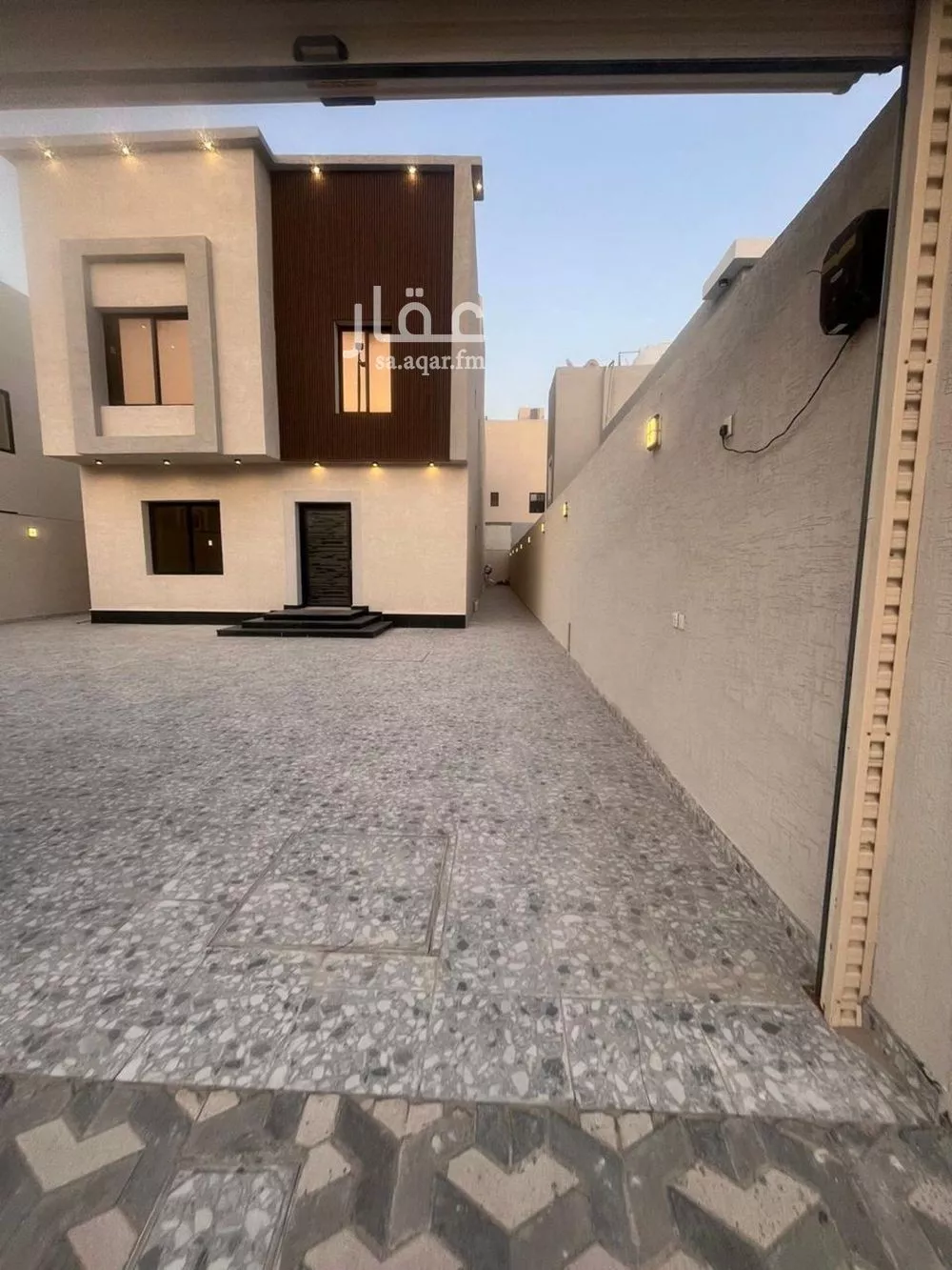 فيلا للبيع في شارع الرقي, حي البحيرة, مدينة الخبر, المنطقة الشرقية 1 صورة