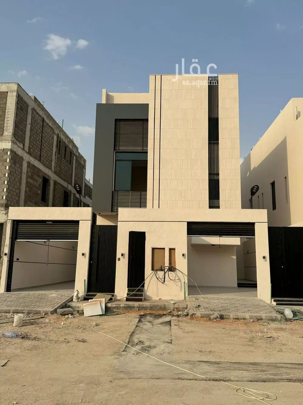 دور للبيع في شارع محمد بن شريك, حي البيان, مدينة الرياض, منطقة الرياض 1 صورة