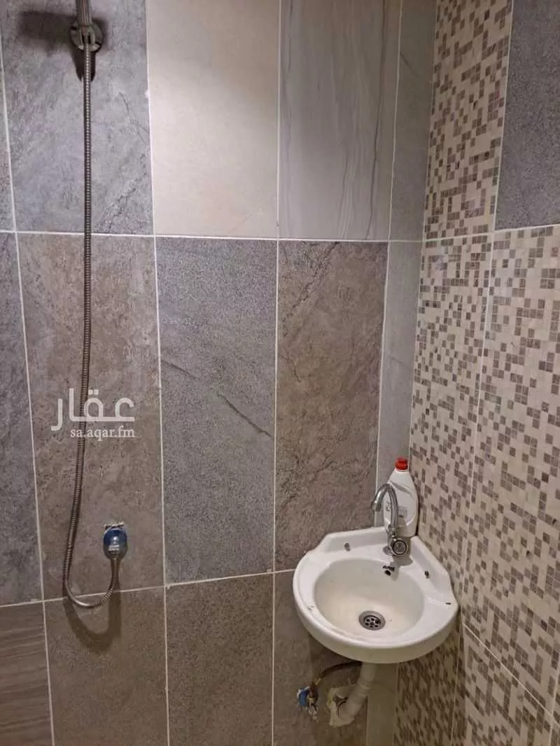 غرفة للإيجار في حي المروة ، جدة ، جدة 1 صورة