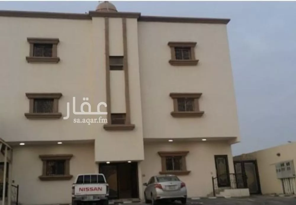 عمارة للبيع في شارع ابو الطيب القروي, حي ضاحية الملك فهد, مدينة الدمام, المنطقة الشرقية 1 صورة