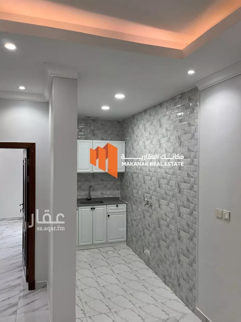 عمارة للبيع في شارع الملك عبد الله, حي الخبر الجنوبية, مدينة الخبر, المنطقة الشرقية 1 صورة