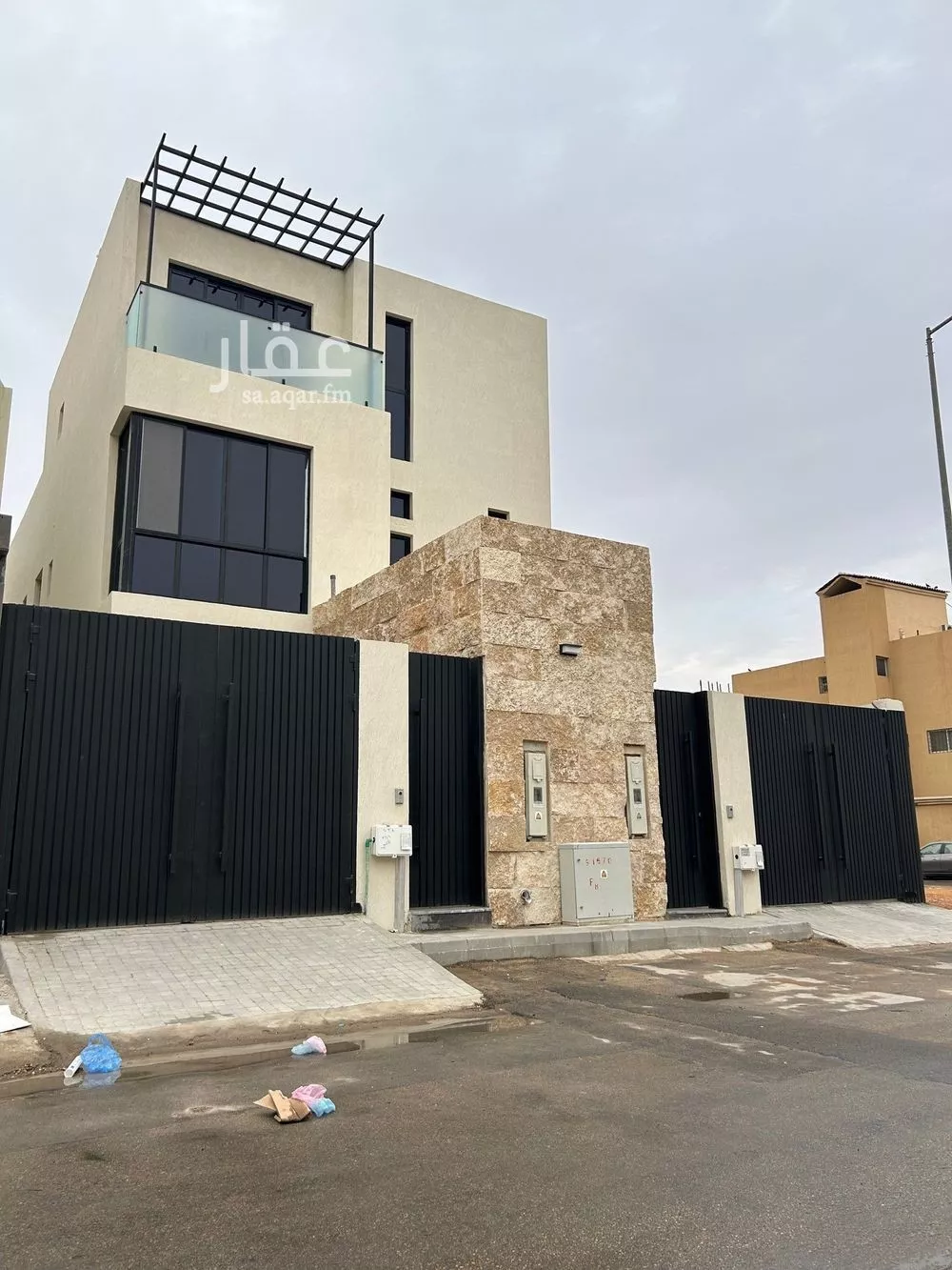 دور للبيع في شارع قضيبي, حي الخليج, مدينة الرياض, منطقة الرياض 1 صورة