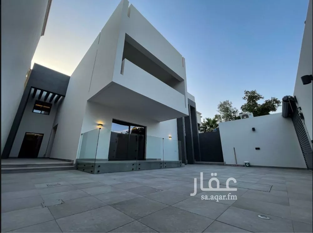 فيلا للإيجار في شارع ذات السلاسل, حي العليا, مدينة الرياض, منطقة الرياض 1 صورة
