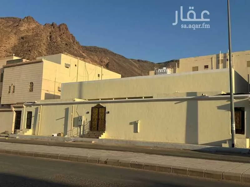 عمارة للبيع في شارع تميم ابن معبد, حي السلام, مدينة المدينه المنوره, منطقة المدينة المنورة 1 صورة