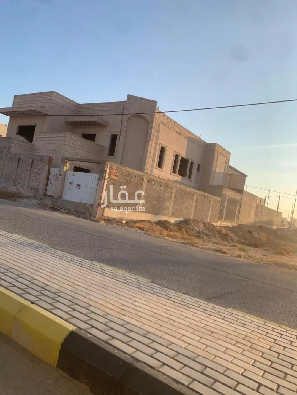 عمارة للبيع في شارع أحد, حي الأمل, مدينة البكيرية, منطقة القصيم 1 صورة