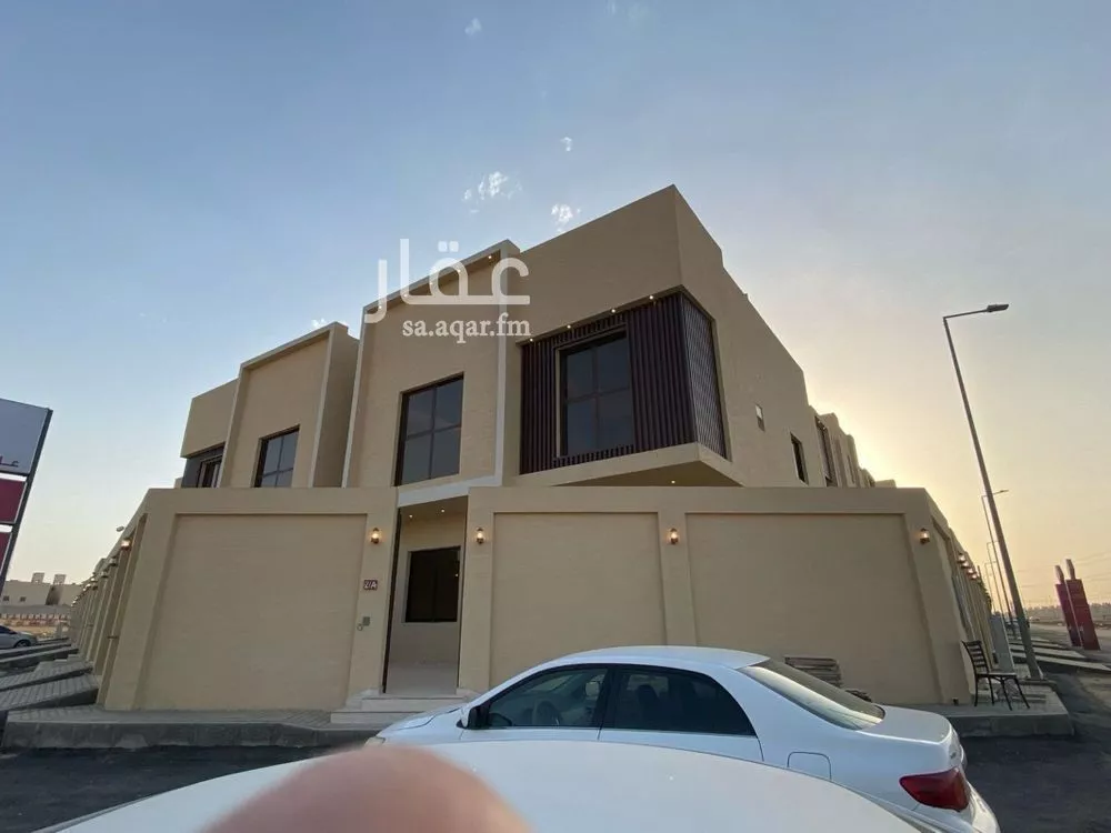 فيلا للبيع في شارع خلدة, حي عكاظ, مدينة الرياض, منطقة الرياض 1 صورة