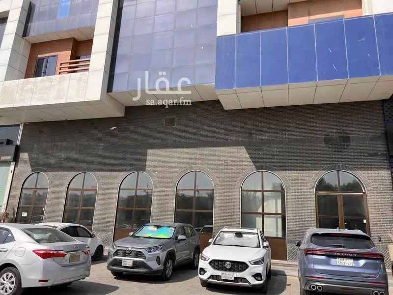محل للإيجار في شارع الملك عبدالعزيز ابن عبدالرحمن سعود, حي الربيع, مدينة الرياض, منطقة الرياض 1 صورة