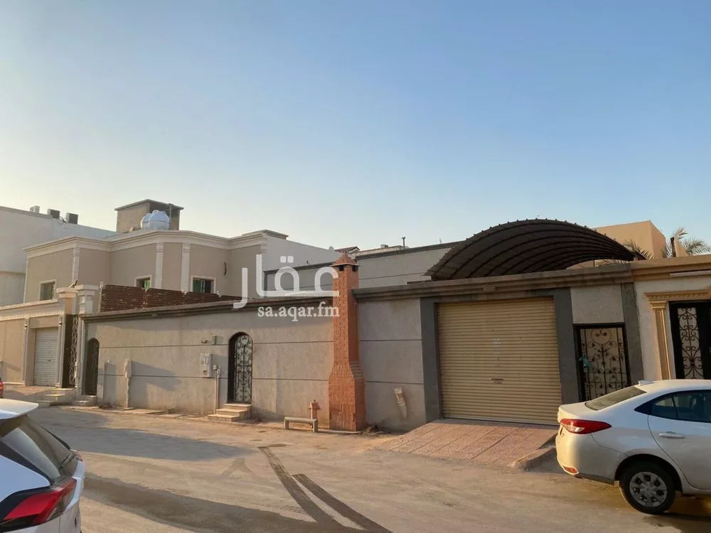 فيلا للبيع في شارع المنتشر, حي اليرموك, مدينة الرياض, منطقة الرياض 1 صورة