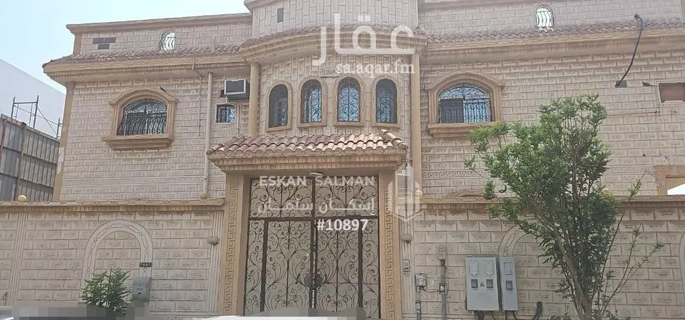 فيلا للبيع في شارع الحسين بن خلف, حي السنابل, مدينة جدة, منطقة مكة المكرمة 1 صورة