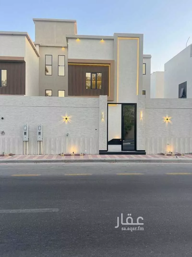 فيلا للبيع في شارع عين ام سيف, حي العزيزية الثاني, مدينة الاحساء, المنطقة الشرقية 1 صورة