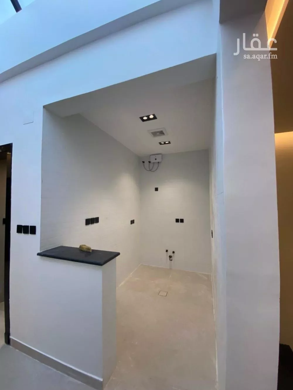 فيلا للبيع في شارع الردف, حي الزهور, مدينة أبها, منطقة عسير 1 صورة