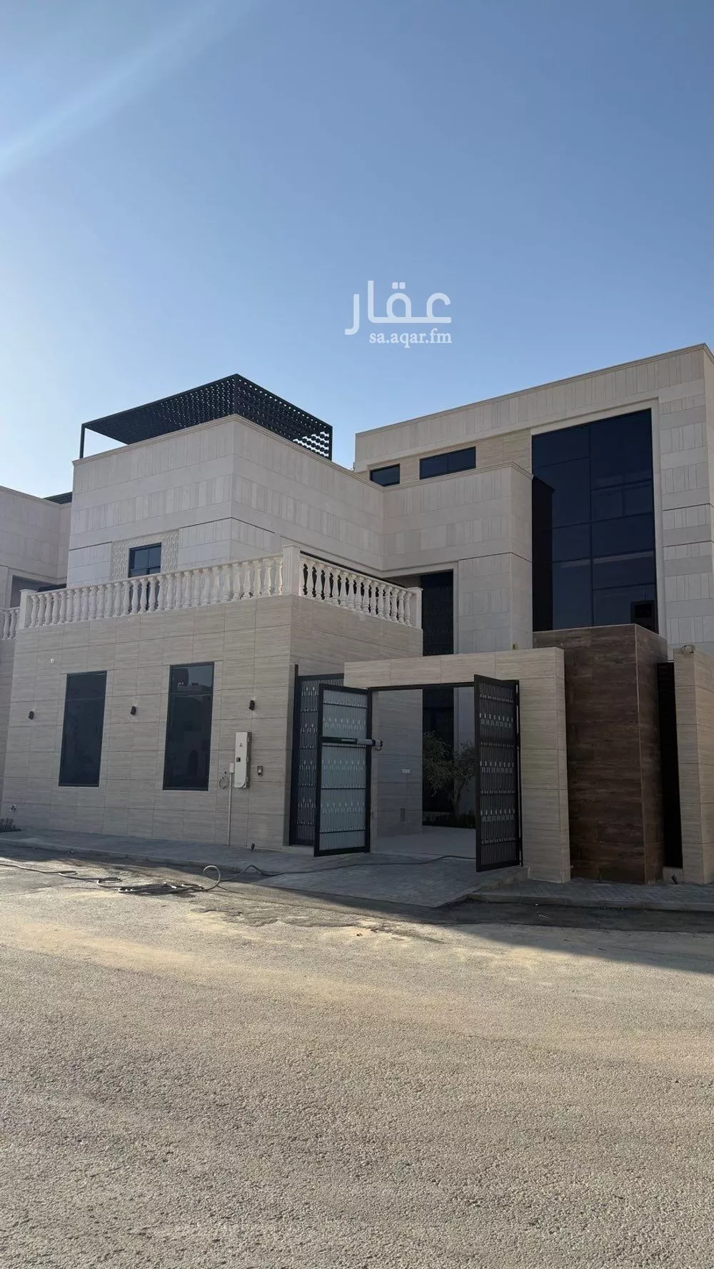 فيلا للبيع في شارع محمد بن أبي بكر القيم, حي المهدية, مدينة الرياض, منطقة الرياض 1 صورة