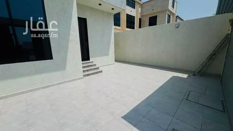 فيلا للبيع في شارع العوام بن عقبه, حي المحمدية 1, مدينة جازان, منطقة جازان 1 صورة