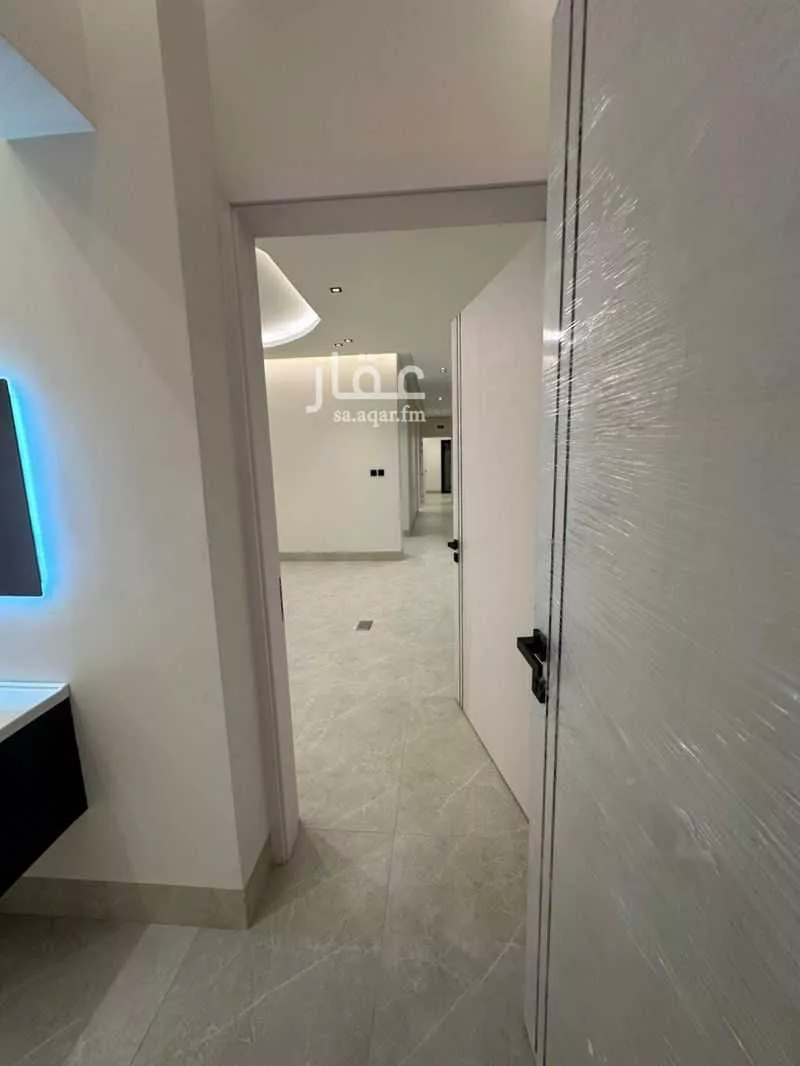 دور للبيع في شارع ذاكر بن الخفاف, حي العارض, مدينة الرياض, منطقة الرياض 1 صورة