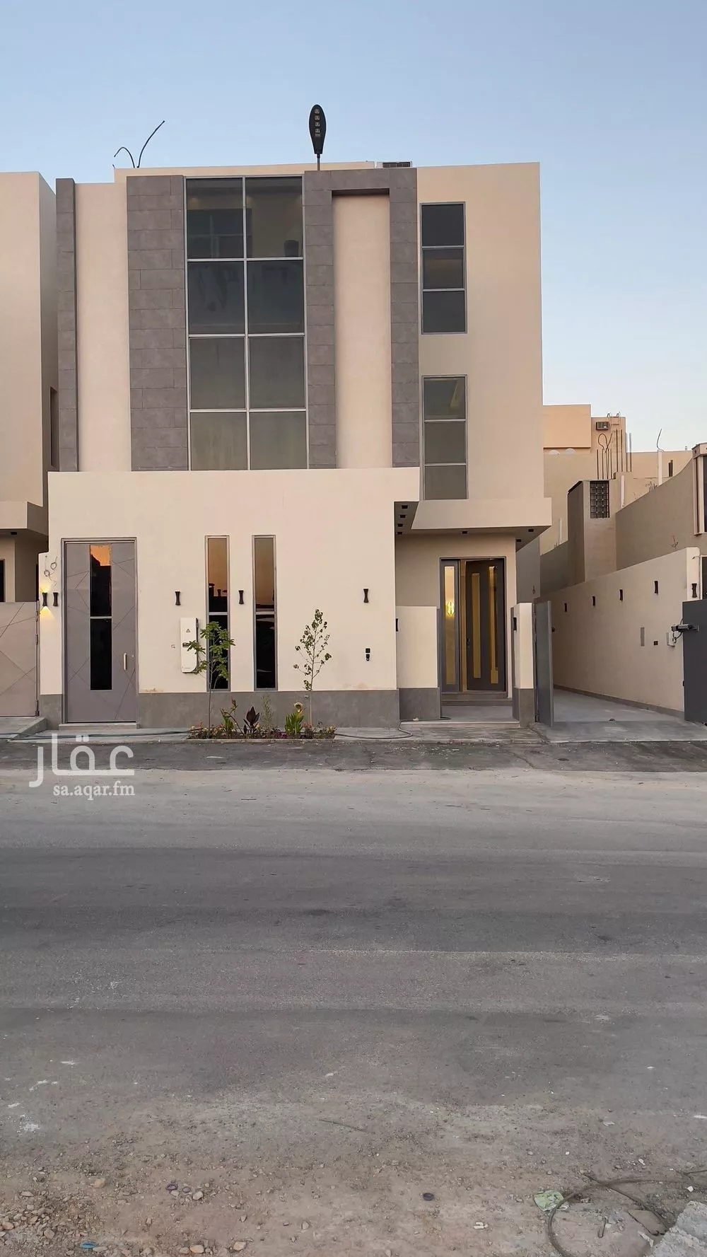 فيلا للبيع في شارع الفروسية, حي المهدية, مدينة الرياض, منطقة الرياض 1 صورة