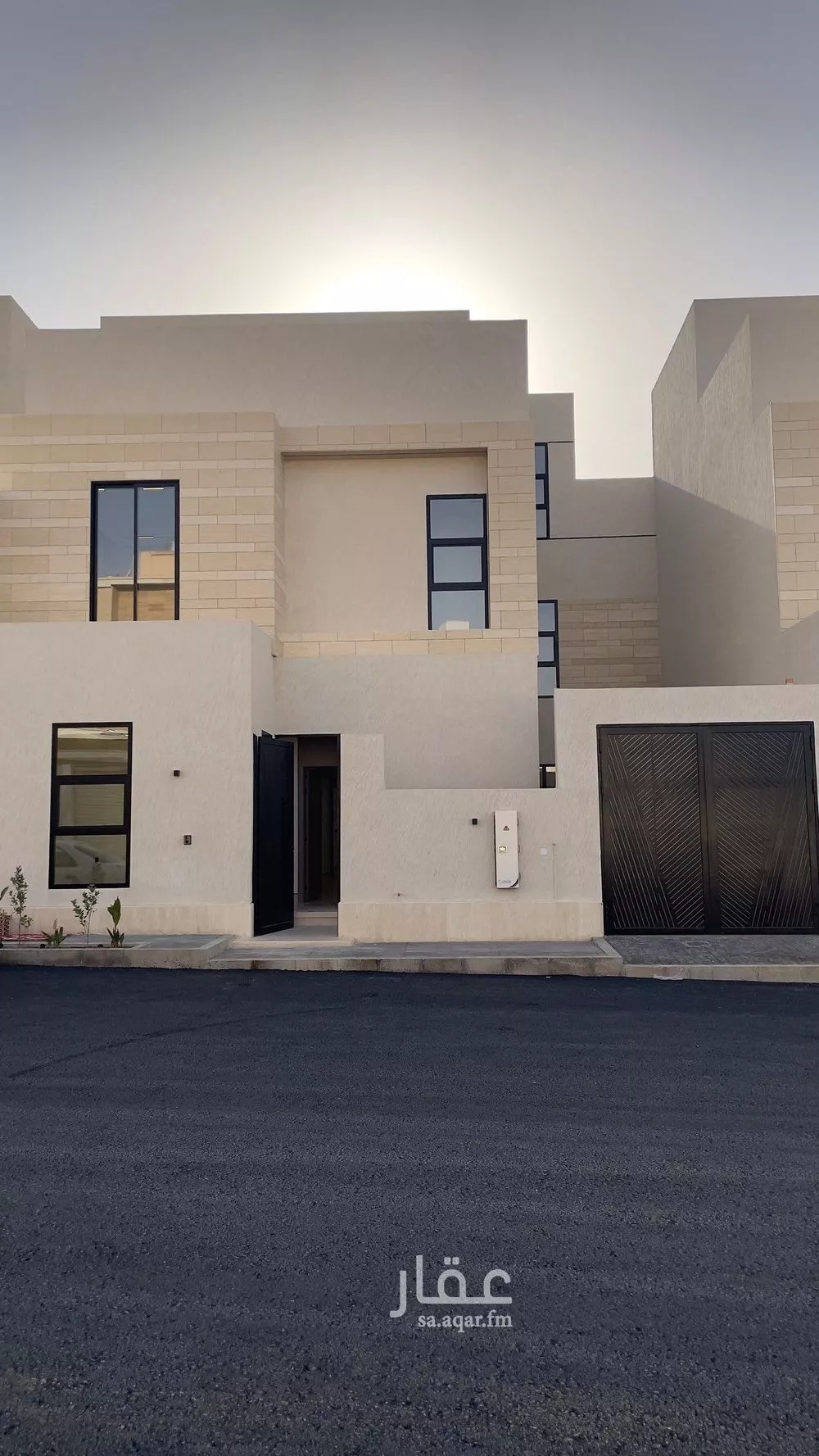 فيلا للبيع في شارع السيل, حي المهدية, مدينة الرياض, منطقة الرياض 1 صورة