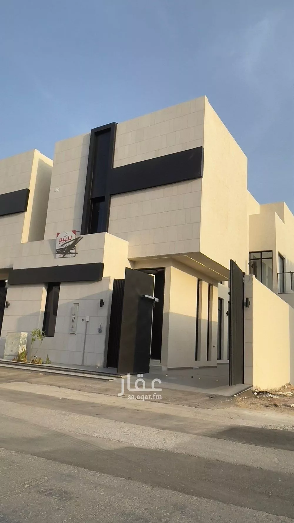فيلا للبيع في شارع أحمد بن الحسن الأنصاري, حي المهدية, مدينة الرياض, منطقة الرياض 1 صورة