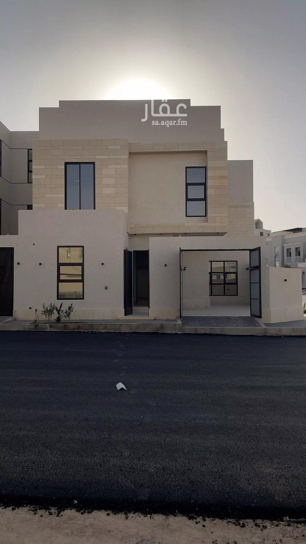 فيلا للبيع في شارع ابن دقيقة, حي المهدية, مدينة الرياض, منطقة الرياض 1 صورة