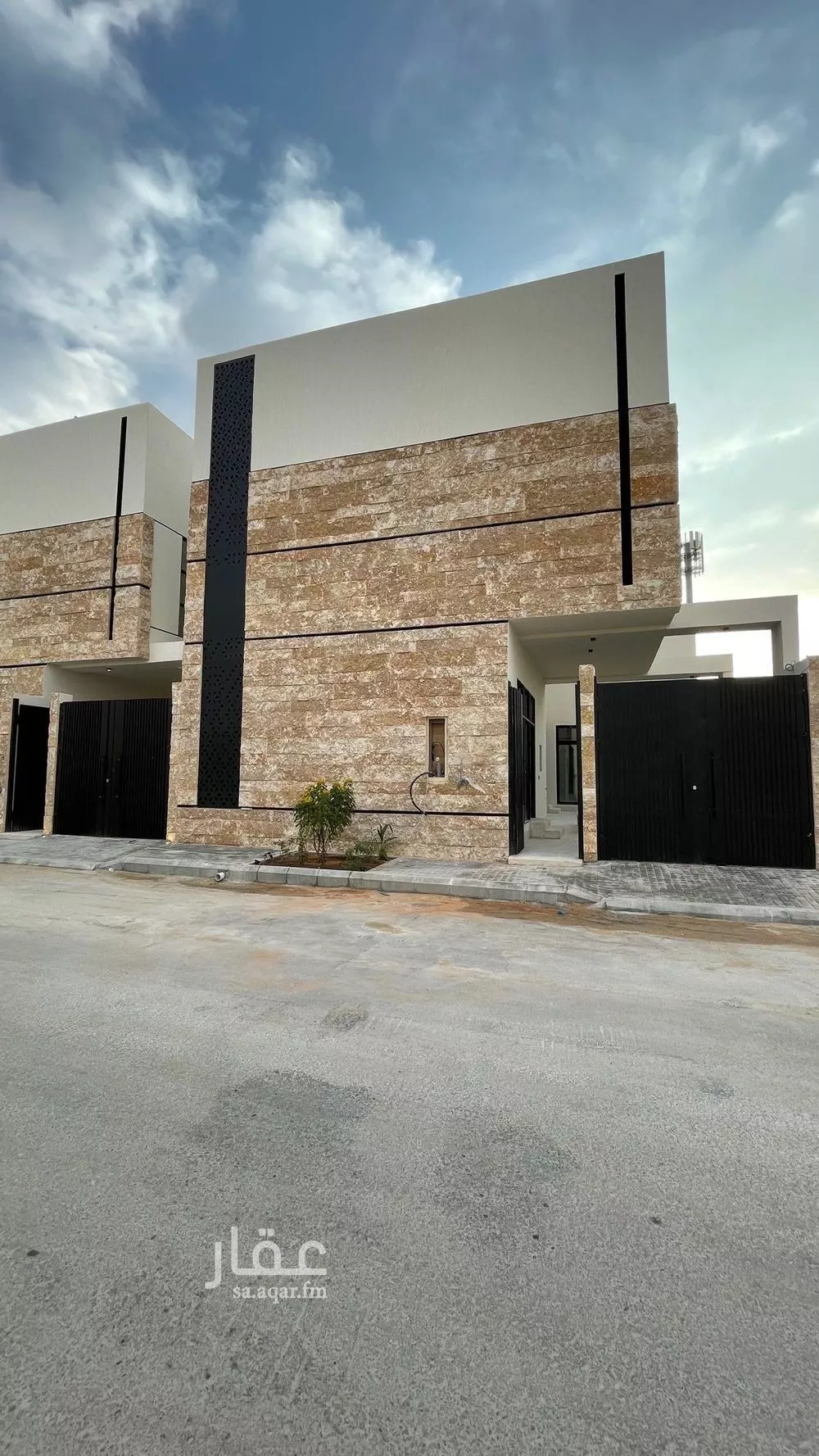 فيلا للبيع في شارع علي بن أبي عبدالله, حي المهدية, مدينة الرياض, منطقة الرياض 1 صورة