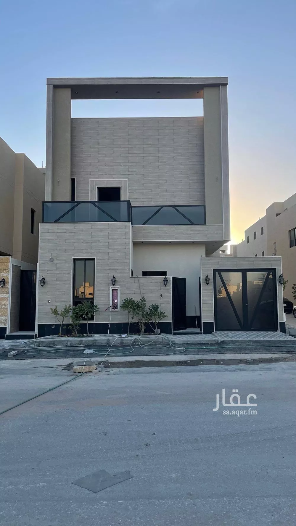 فيلا للبيع في شارع أبي القاسم اليزدي, حي المهدية, مدينة الرياض, منطقة الرياض 1 صورة