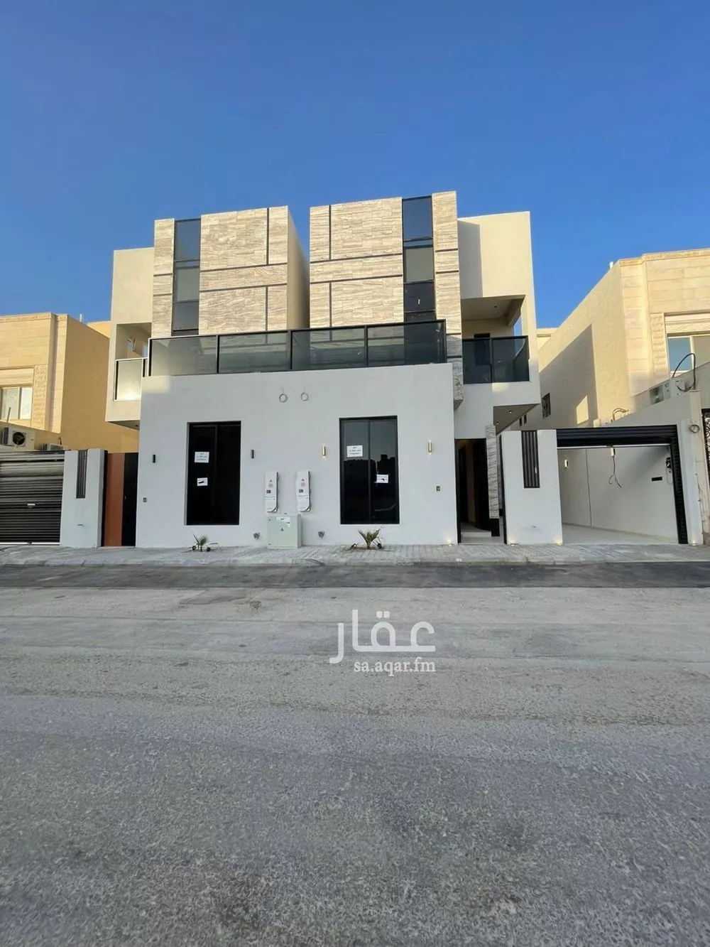 فيلا للبيع في شارع أحمد بن قطرب, حي المهدية, مدينة الرياض, منطقة الرياض 1 صورة