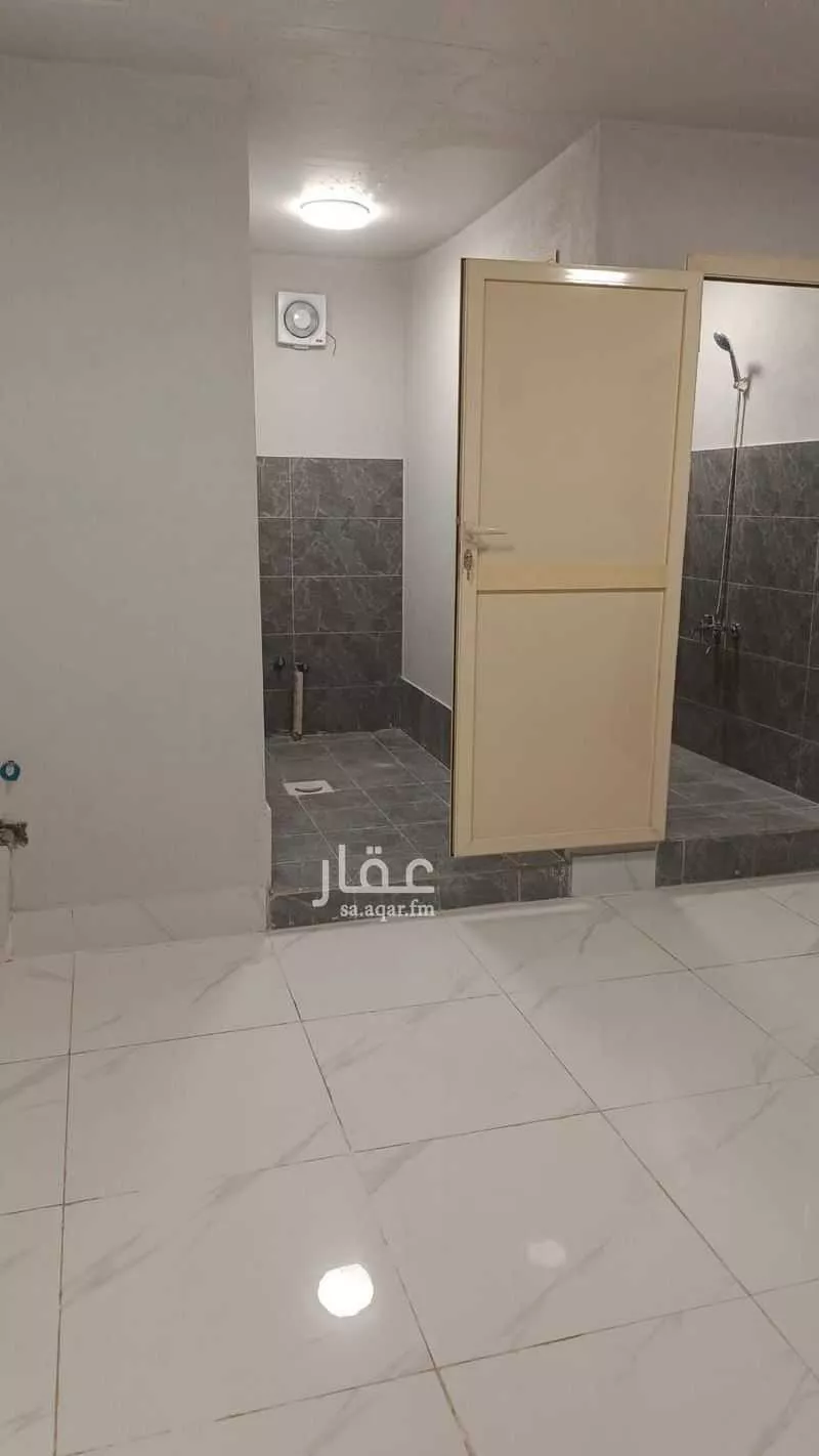 عمارة للإيجار في شارع نجم الدين الايوبي, حي العوالي, مدينة الرياض, منطقة الرياض 1 صورة