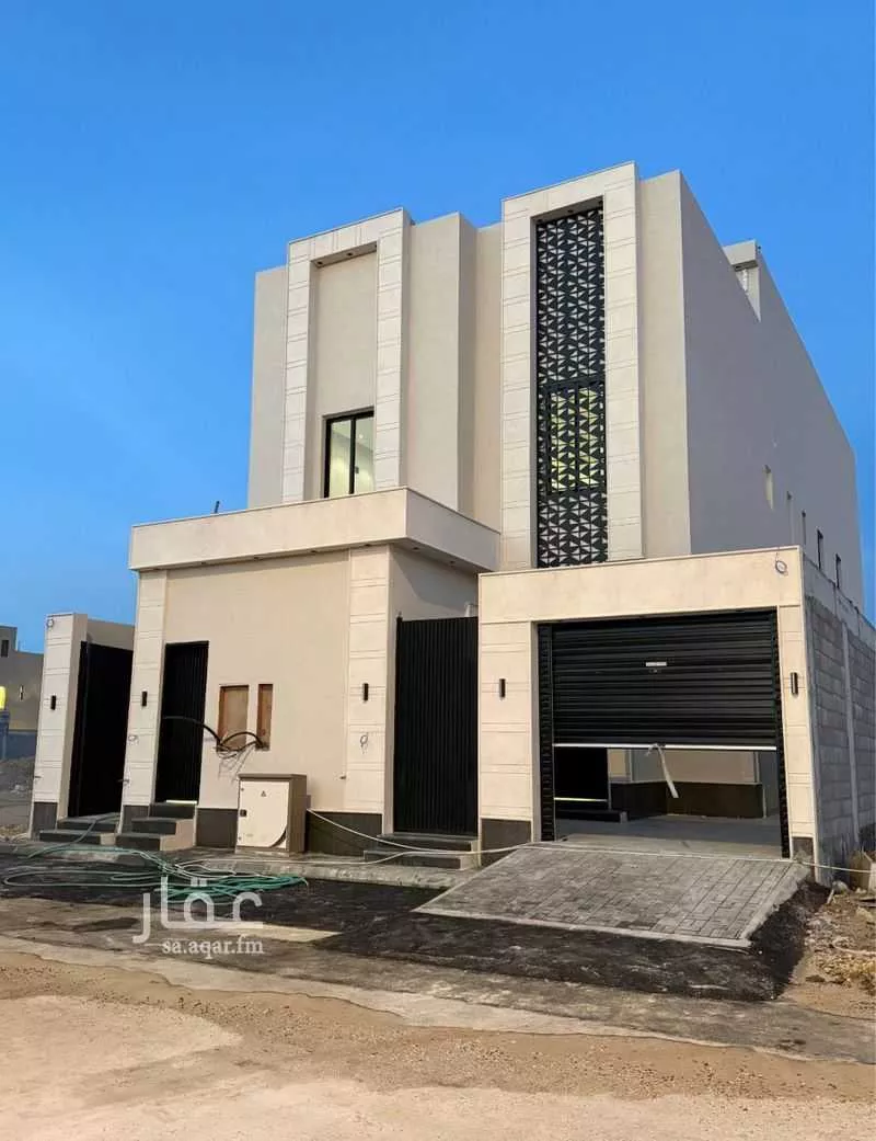 فيلا للبيع في شارع 25642209, حي النظيم, مدينة الرياض, منطقة الرياض 1 صورة