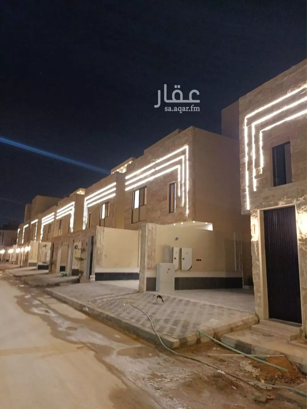 دور للبيع في شارع أبي القاسم الشافعي, حي طويق, مدينة الرياض, منطقة الرياض 1 صورة