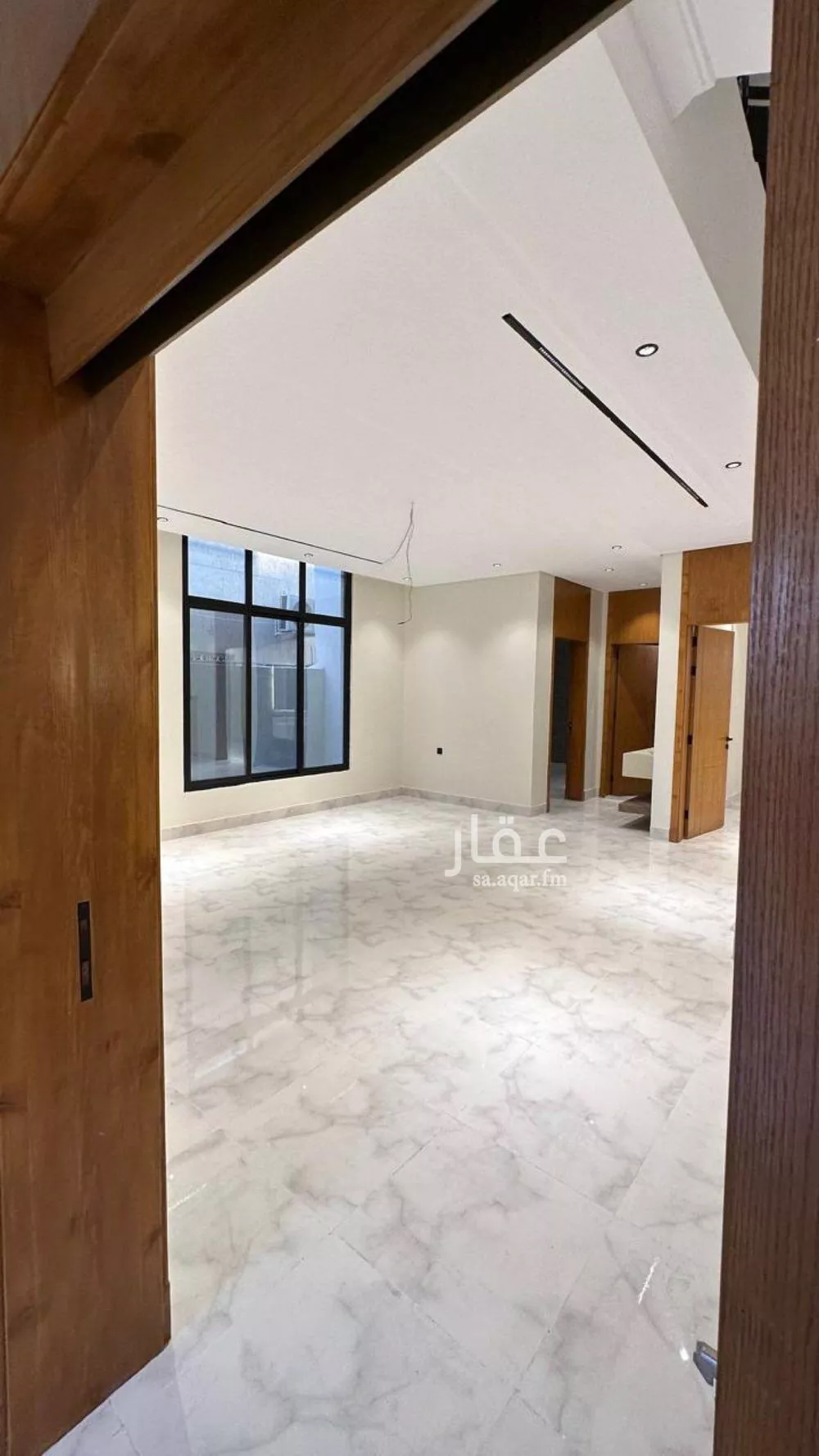 فيلا للبيع في شارع كثير عزه, حي الرياض, مدينة جدة, منطقة مكة المكرمة 1 صورة