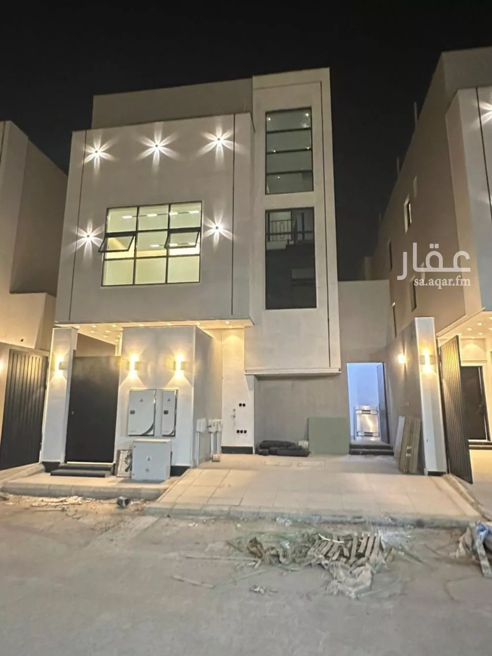دور للبيع في شارع علي الرماني, حي الرمال, مدينة الرياض, منطقة الرياض 1 صورة
