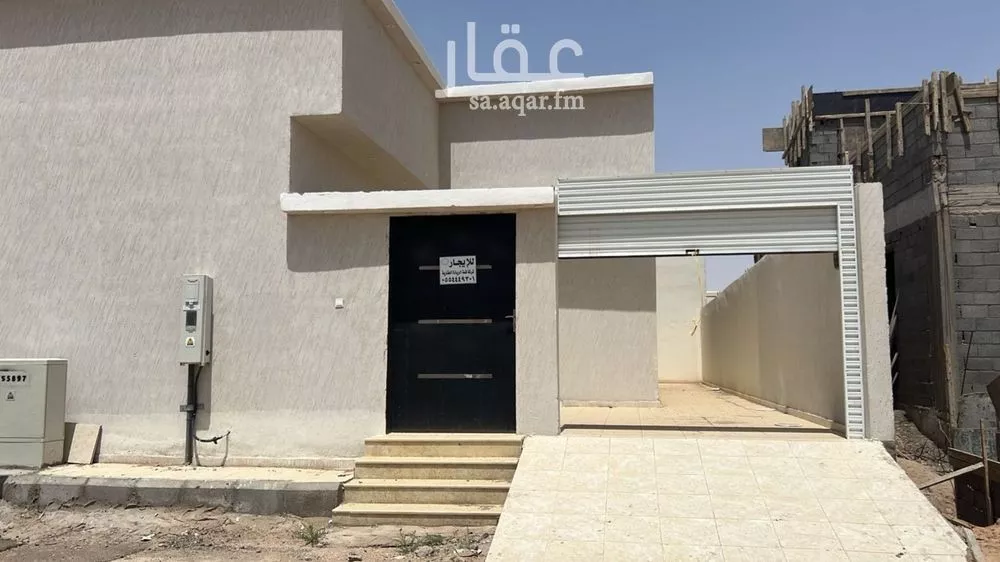 فيلا للبيع في شارع هشام بن حكيم, حي الملك فهد, مدينة الدوادمي, منطقة الرياض 1 صورة