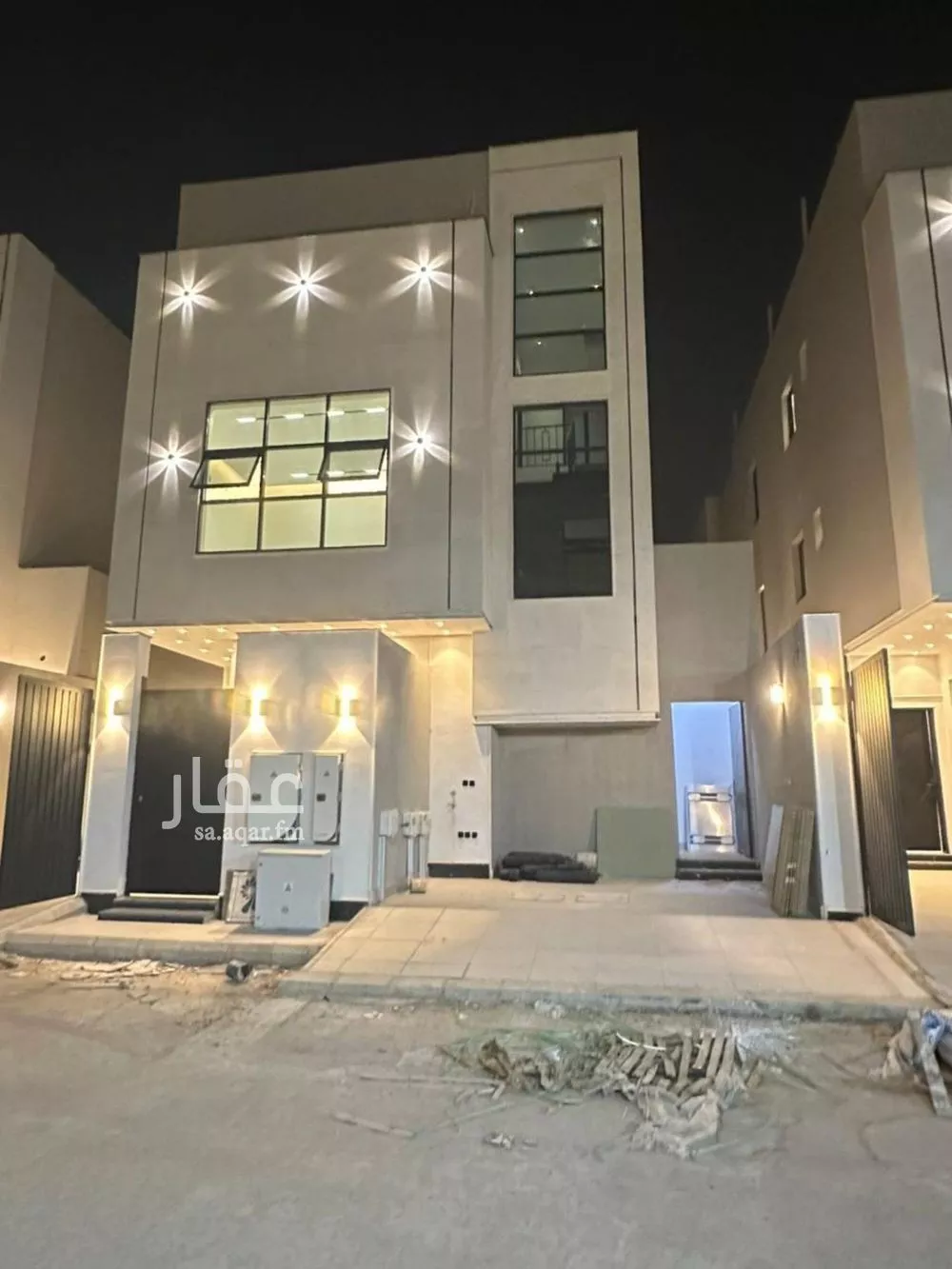 دور للبيع في شارع أبي الطيب, حي الرمال, مدينة الرياض, منطقة الرياض 1 صورة