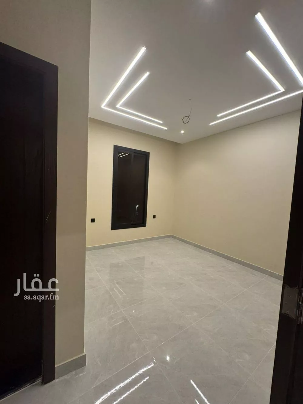 فيلا للبيع في شارع داود ابن شبل المقرئ, حي الرحمانية, مدينة جدة, منطقة مكة المكرمة 1 صورة