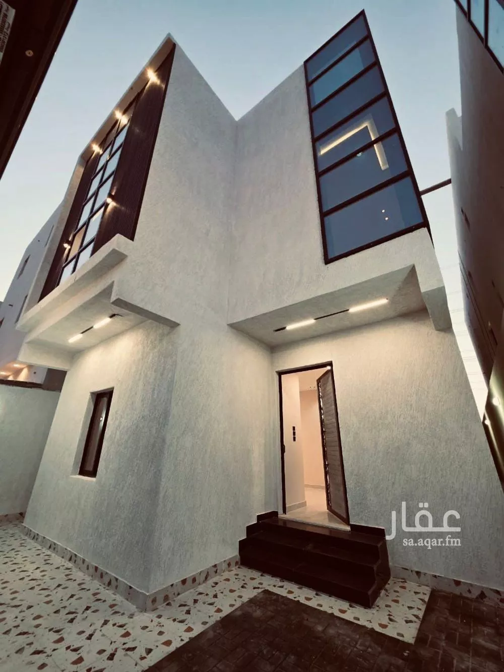 فيلا للبيع في شارع رشيد عطيه, حي الرحمانية, مدينة جدة, منطقة مكة المكرمة 1 صورة