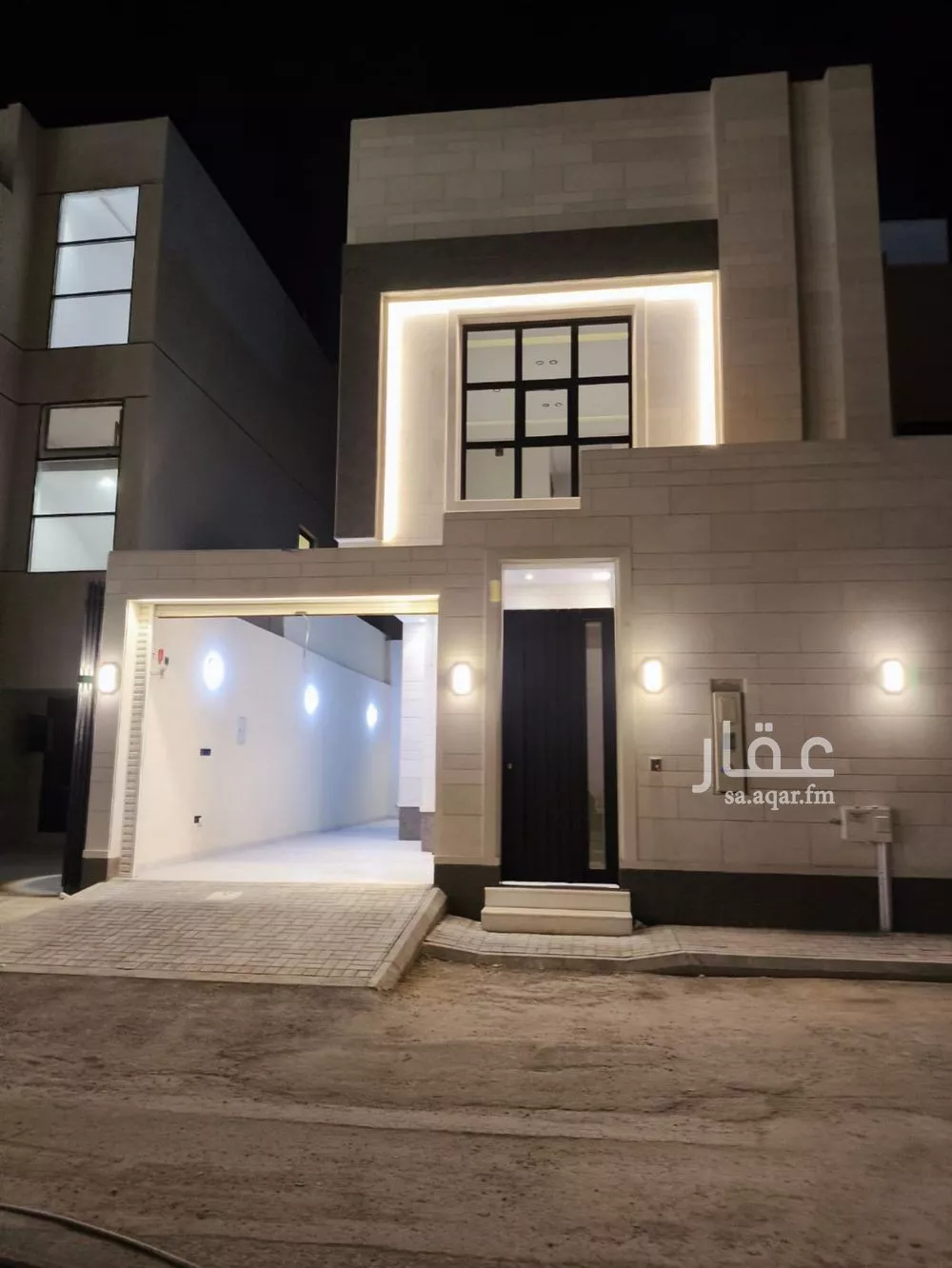 فيلا للبيع في شارع جعفر بن ثوابة, حي الرمال, مدينة الرياض, منطقة الرياض 1 صورة