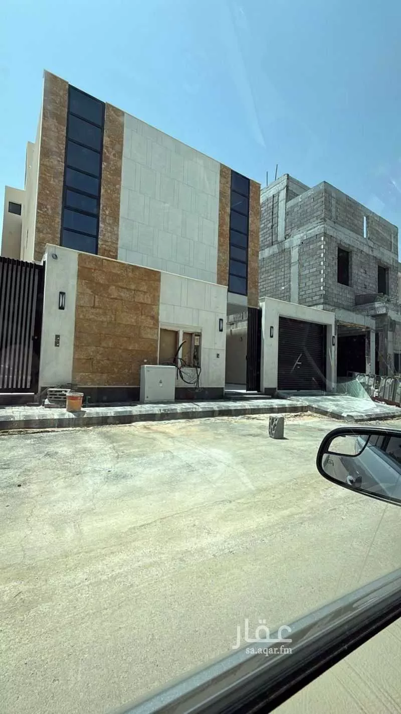 فيلا للبيع في شارع وادي الصخيرة ، حي القادسية ، الرياض ، منطقة الرياض 1 صورة