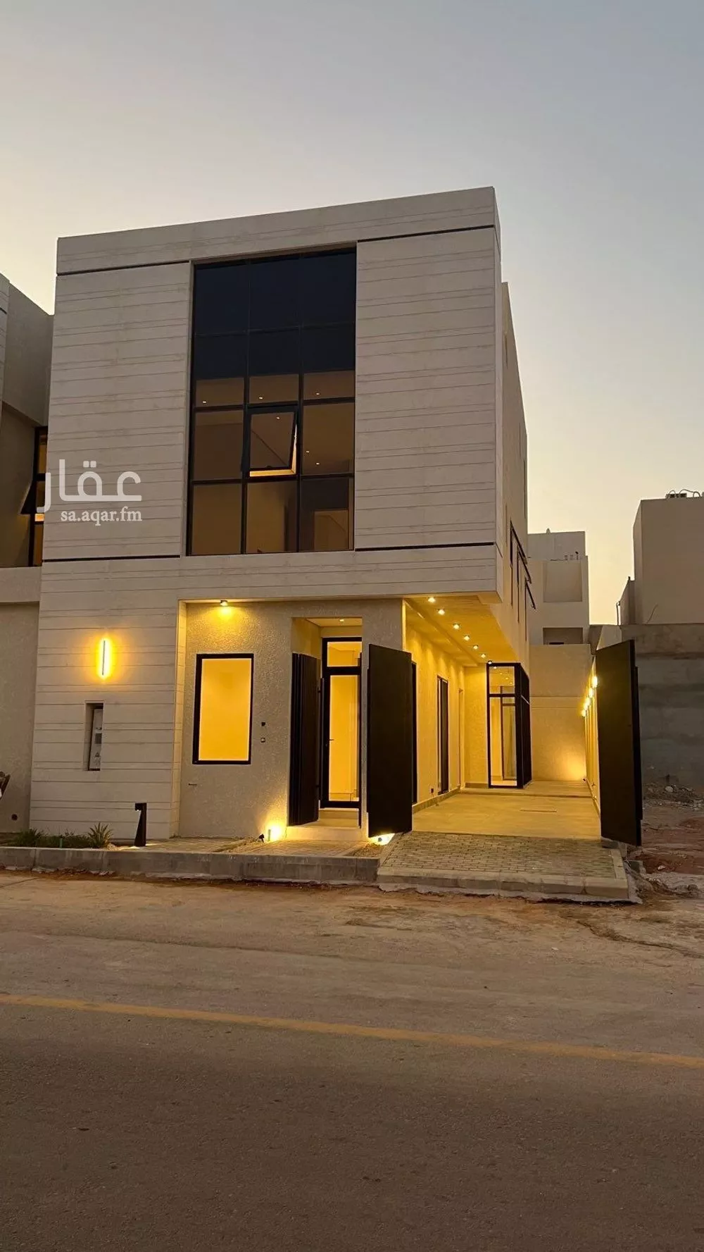 فيلا للبيع في شارع فؤاد سزكين, حي المهدية, مدينة الرياض, منطقة الرياض 1 صورة