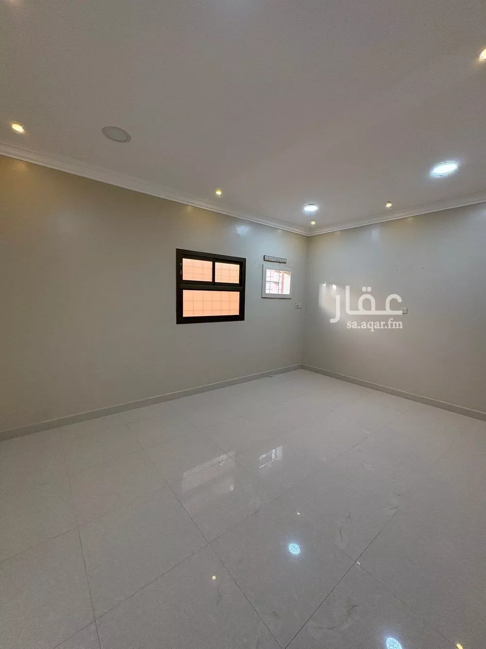 شقة للإيجار في شارع احمد بن النفيس, حي اليمامة, مدينة الاحساء, المنطقة الشرقية 1 صورة