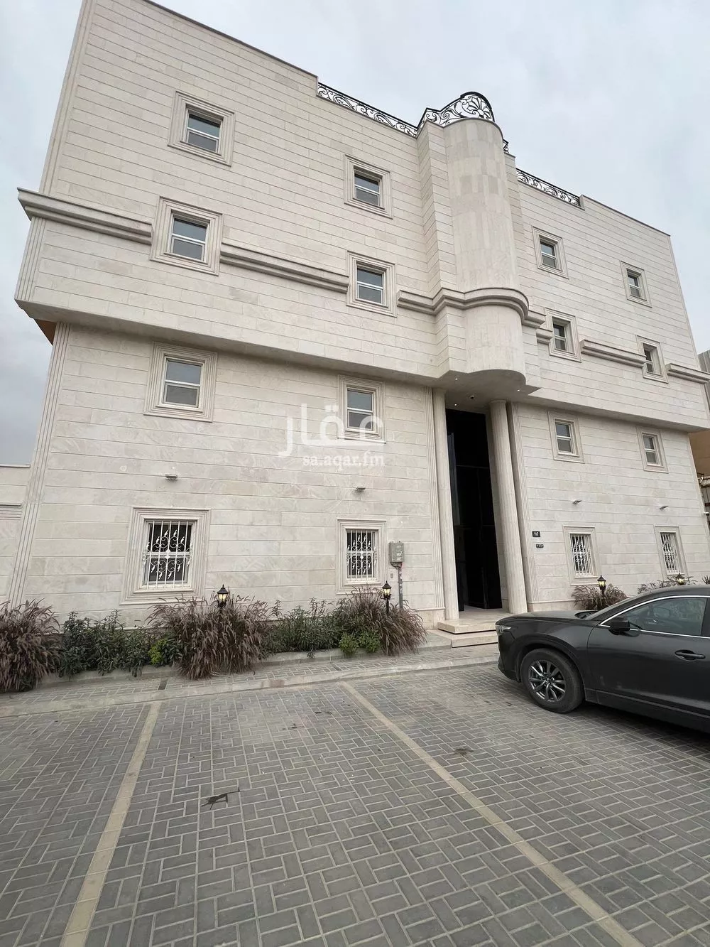 عمارة للإيجار في شارع الامير مقرن بن عبدالعزيز, حي النزهة, مدينة الرياض, منطقة الرياض 1 صورة