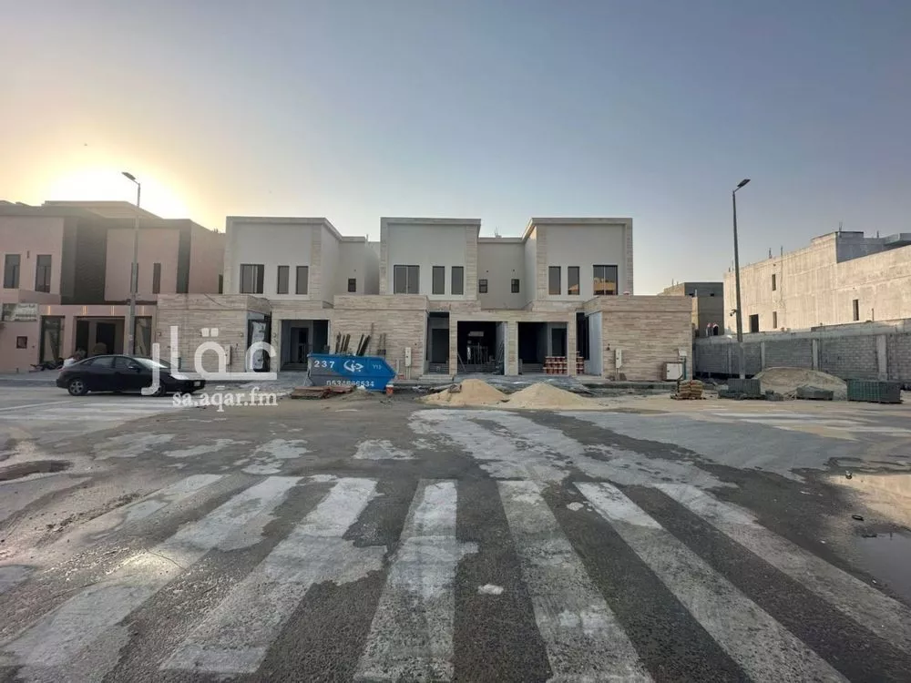 فيلا للبيع في شارع 42أ, حي الأمواج, مدينة الخبر, المنطقة الشرقية 1 صورة