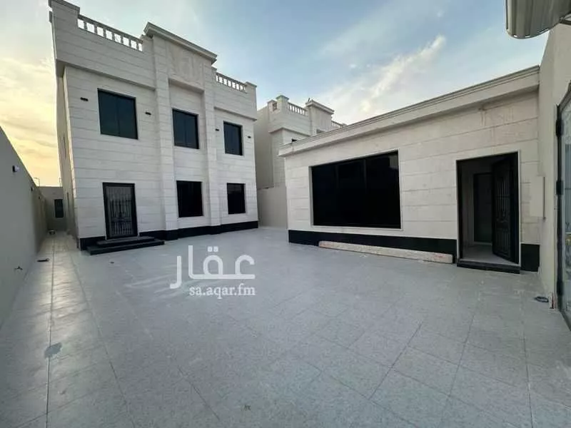 فيلا للبيع في شارع عبدالله ابن مظعون, حي الأمواج, مدينة الخبر, المنطقة الشرقية 1 صورة