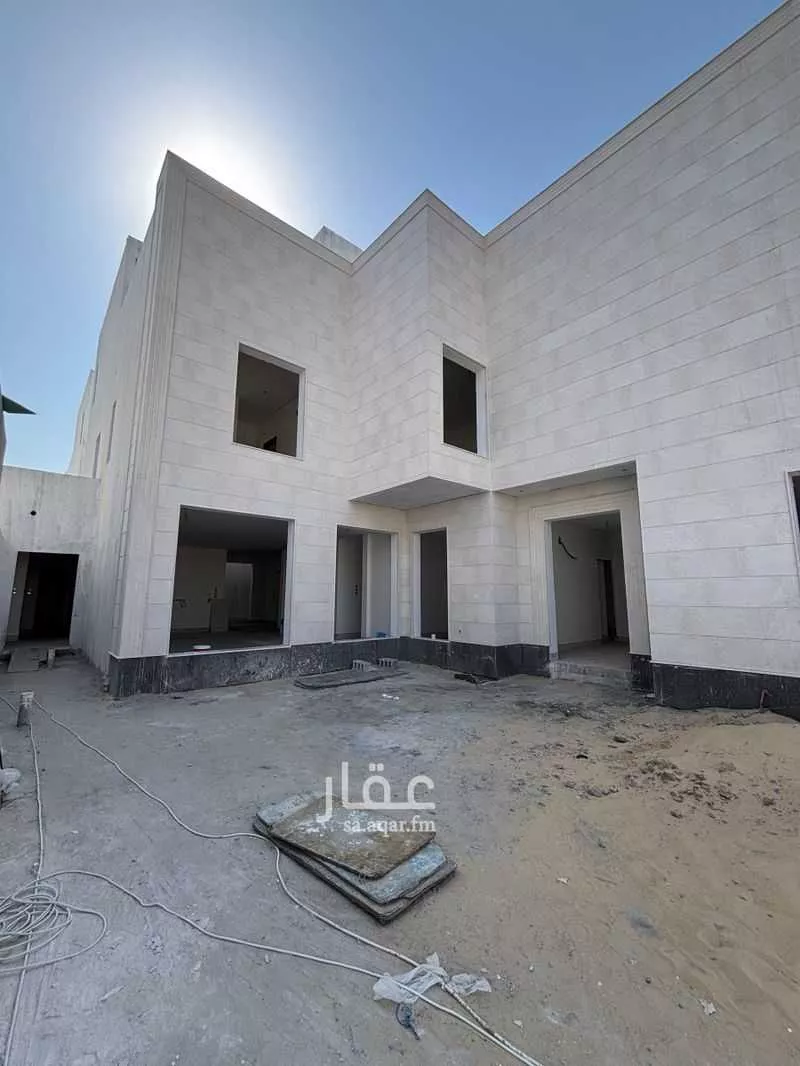 فيلا للبيع في شارع شارع, حي العروبة, مدينة الدمام, المنطقة الشرقية 1 صورة